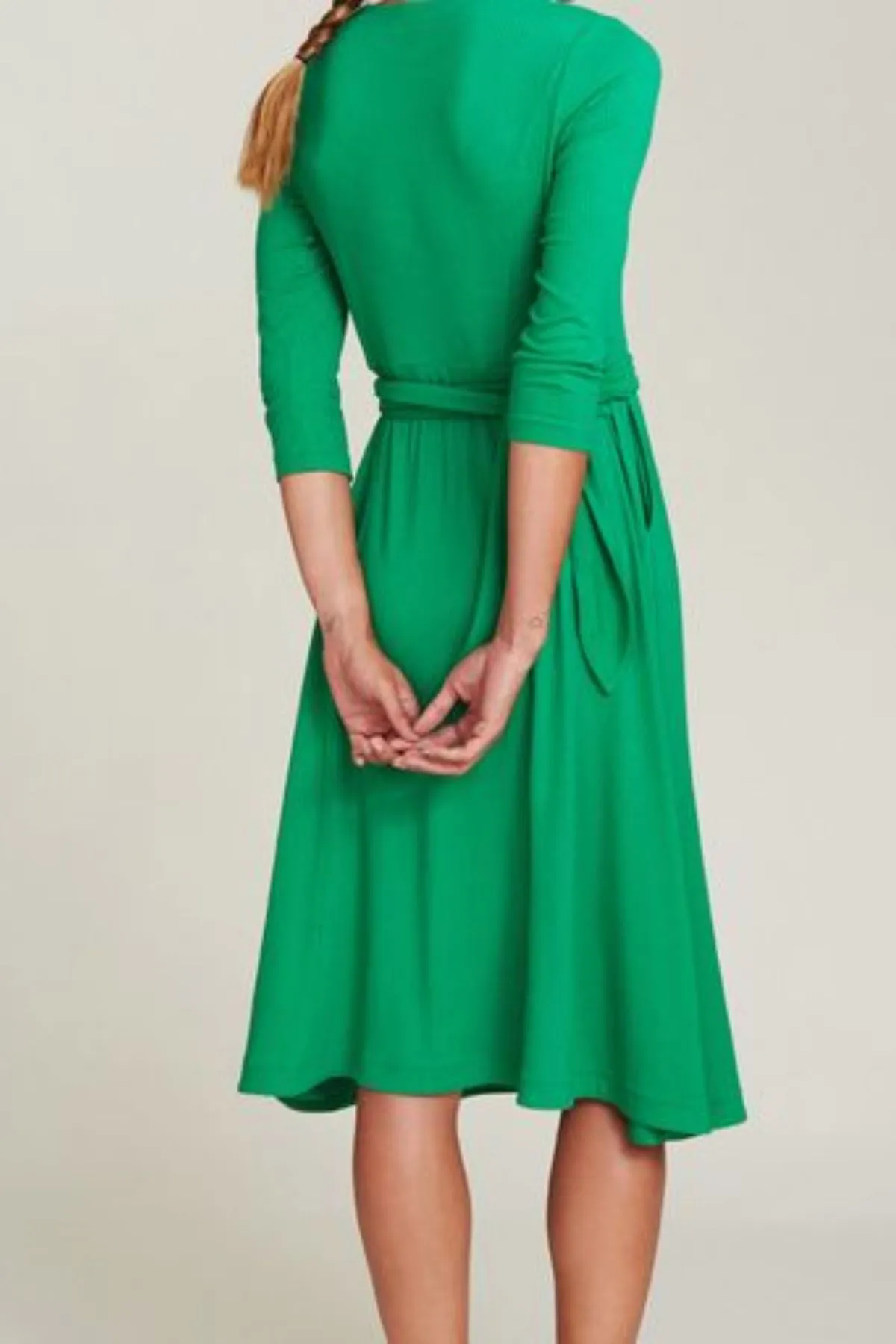 Pascua Green Dress Suite13